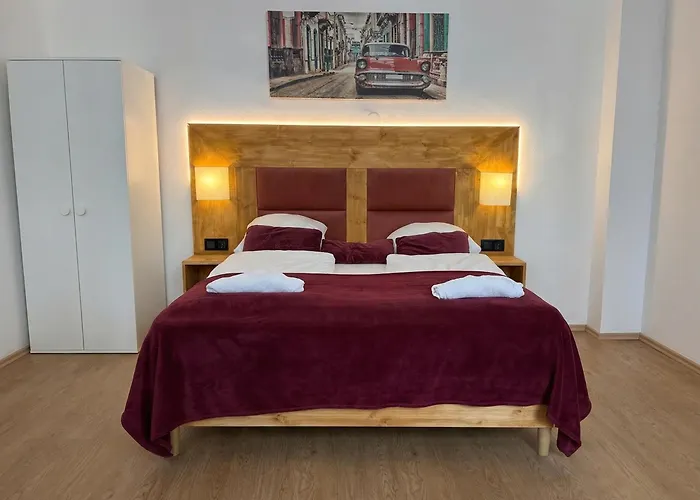 Affordable 6 Minutes From Lugner Sleeps 3 Wien